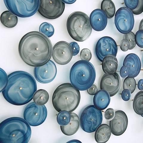 Set of 3 Crosshatched Wall Discs-Blue Swirl(  أقراص حائط متقاطعة - ازرق - مجموعة من ٣)