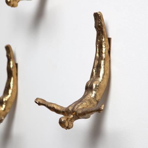 Wall Diver-Thai Gold Leaf wall décor( جدارية الغواص باللون الذهبي)