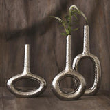 Keyhole Vase-Vertical-Silver(مزهرية حلقية بعنق طويل - عمودية - فضية)