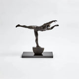 Stretch Sculpture(تمثال تمدد الجسم)
