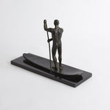 SUP Sculpture(منحوتة -رجل على قارب )