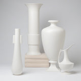 Tear Drop Vase W/Handles-Matte White(مزهرية من السيراميك أبيض مطفي بمقبض مقاس 4.5*17.75 بوصة)
