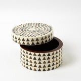 Triangle Stripe Box-Round-Sm